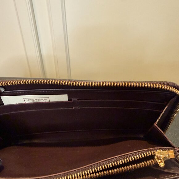 Louis Vuitton Amarante Monogram Vernis Zippy Wallet - Picture 14 of 16